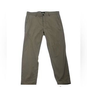 Theory men beige pants size 33